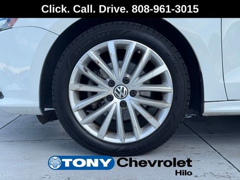 Used 2016 Volkswagen Jetta SEL w/ Lighting Package FWD image 20