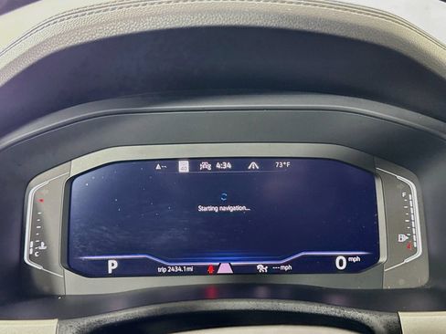 Certified 2023 Volkswagen Atlas SEL AWD/4WD image 15