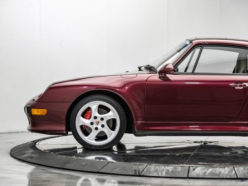 Used 1997 Porsche 911 Carrera 4S AWD/4WD image 9