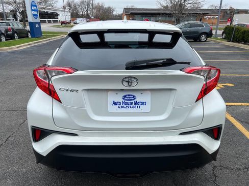 Used 2018 Toyota C-HR XLE image 14