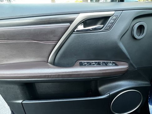 Used 2017 Lexus RX 450h AWD image 13