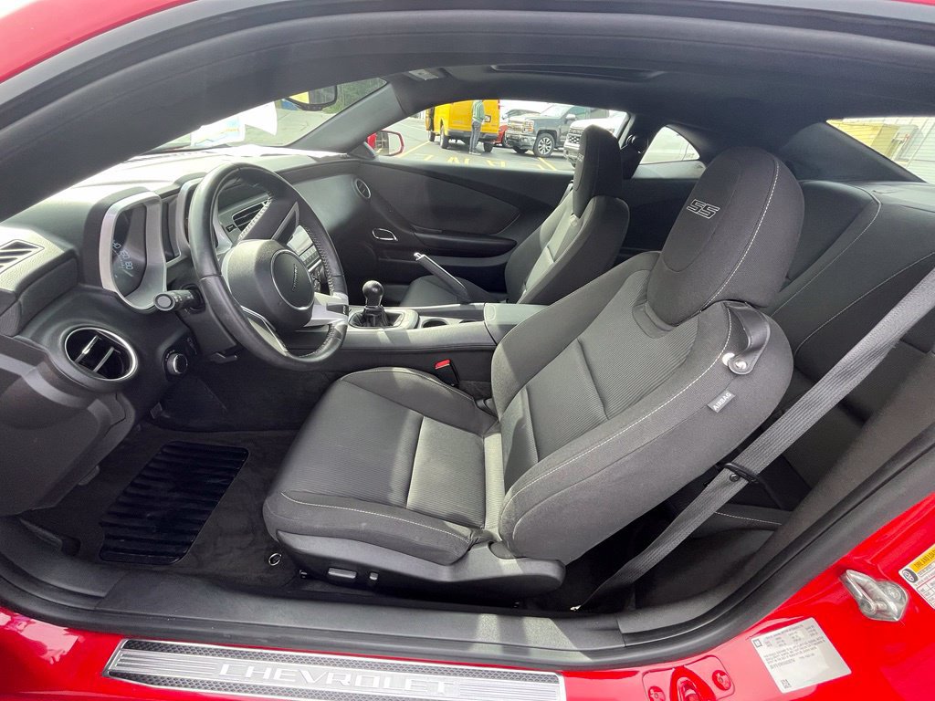 Used 2010 Chevrolet Camaro SS w/ RS Package RWD image 15