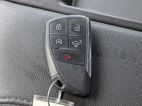 Used 2024 Chevrolet Silverado 2500 LT AWD/4WD image 33