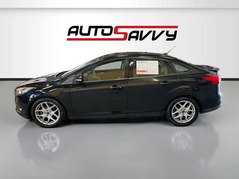 Used 2015 Ford Focus SE w/ Equipment Group 201A FWD image 4