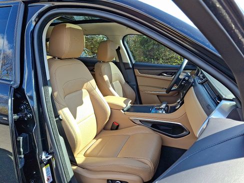 Used 2022 Jaguar F-PACE S image 3