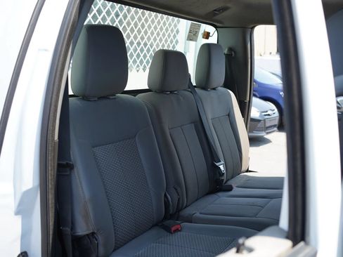 Used 2015 Ford F550 4x4 Crew Cab Super Duty image 25