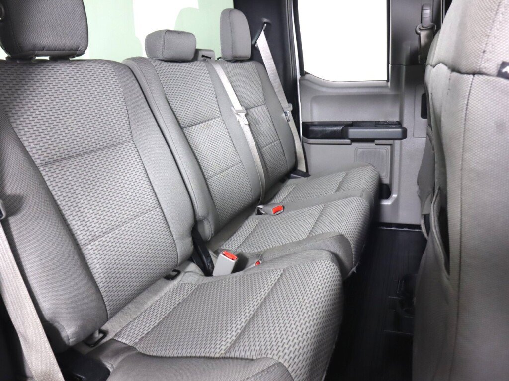 Used 2016 Ford F150 XLT AWD/4WD image 35