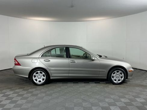 Used 2006 Mercedes-Benz C 350 Sedan image 4