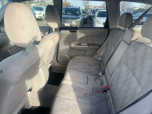 Used 2010 Subaru Forester 2.5X Premium image 12