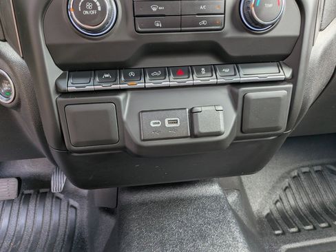 Used 2025 Chevrolet Silverado 1500 W/T image 30