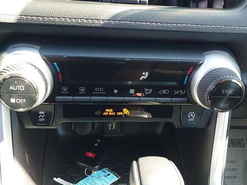 Used 2023 Toyota RAV4 XLE image 22