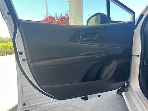 New 2026 Toyota Prius FWD image 10