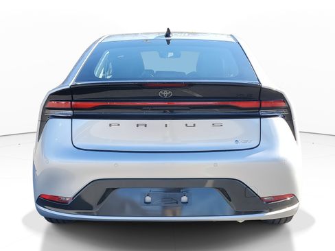 New 2026 Toyota Prius XLE image 5