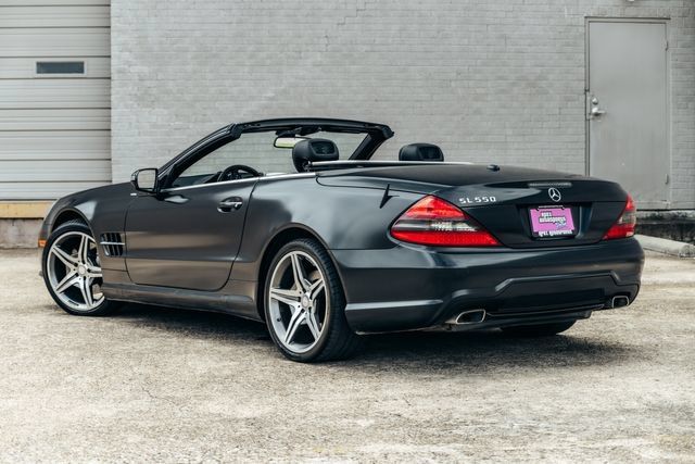 Used 2011 Mercedes-Benz SL 550 image 52