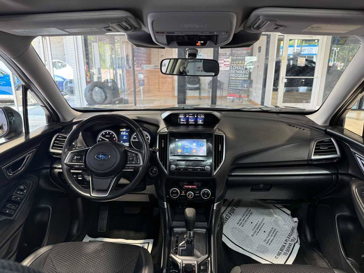 Used 2022 Subaru Forester Premium AWD/4WD image 22