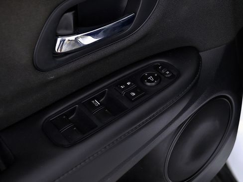 Used 2021 Honda HR-V Sport image 16