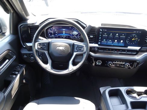 Used 2023 Chevrolet Silverado 1500 LT AWD/4WD image 38