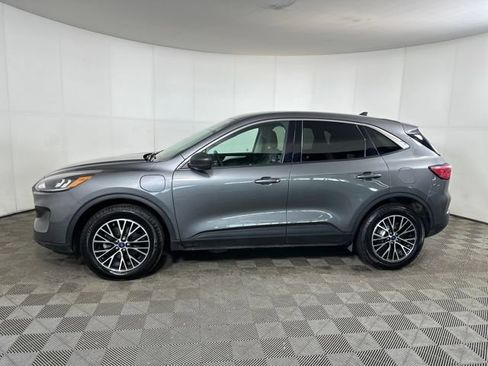 Used 2022 Ford Escape SE w/ Cold Weather Package image 6