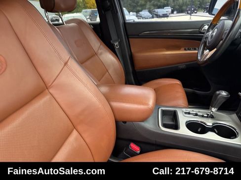 Used 2013 Jeep Grand Cherokee Overland w/ Advance Technology Group image 94