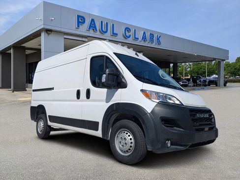 Used 2024 RAM ProMaster 2500 w/ Convenience Group FWD image 1