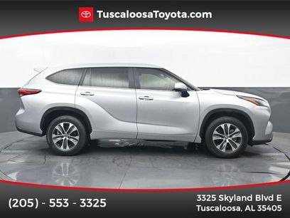Used 2023 Toyota Highlander XLE