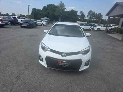 Used 2015 Toyota Corolla S FWD image 1