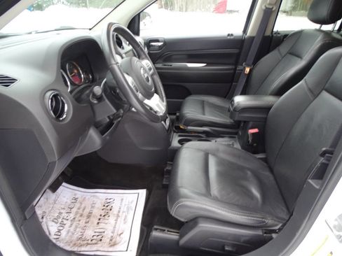 Used 2016 Jeep Compass High Altitude image 13