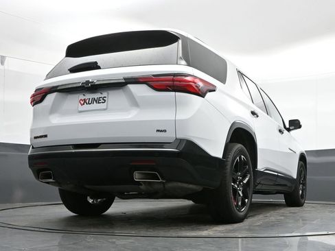Used 2023 Chevrolet Traverse Premier w/ Redline Edition AWD/4WD image 43