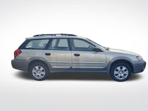 Used 2005 Subaru Outback 2.5i image 2