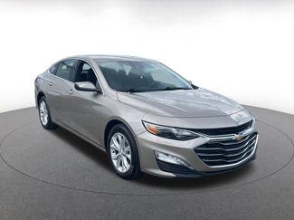 Used 2024 Chevrolet Malibu LT image 1
