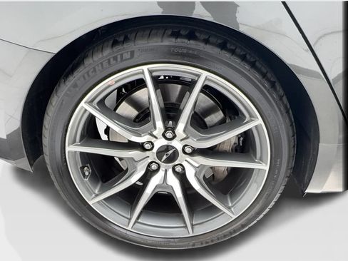 Used 2026 Genesis G70 2.5T RWD image 14