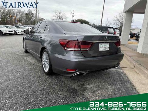 Used 2013 Lexus LS 460 w/ Comfort Pkg image 4