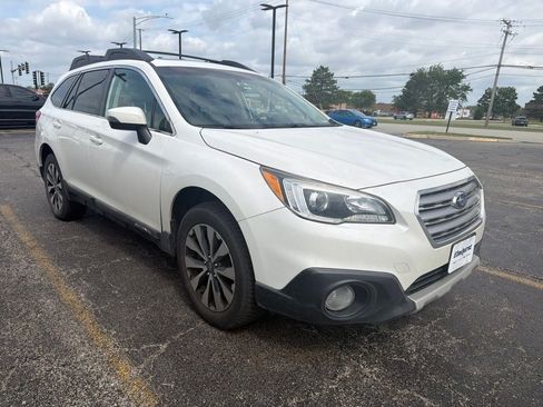 Used 2017 Subaru Outback 2.5i Limited AWD/4WD image 4