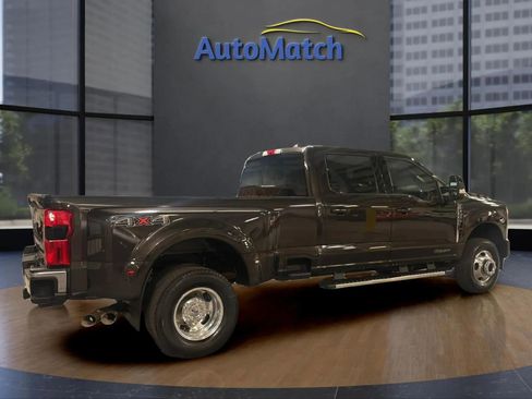 Used 2024 Ford F350 Lariat image 12