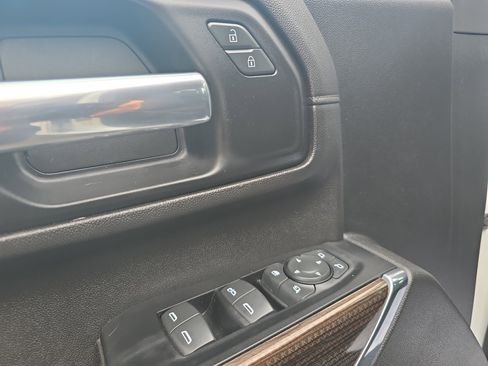 Used 2020 Chevrolet Silverado 2500 LT w/ All Star Edition image 19