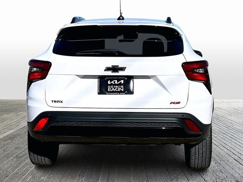 Used 2025 Chevrolet Trax RS w/ Driver Confidence Package image 4