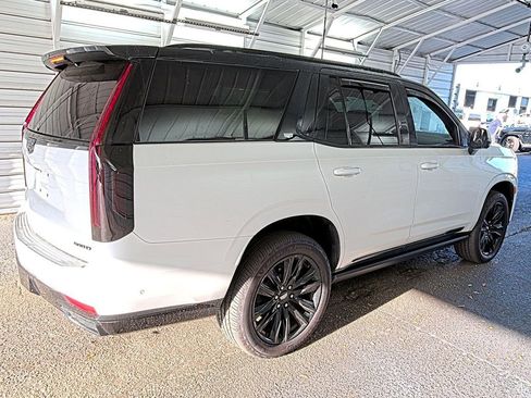 Used 2022 Cadillac Escalade Sport Platinum w/ Heavy-Duty Trailer Package AWD/4WD image 3