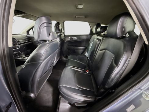 Used 2023 Kia Sportage EX FWD image 25
