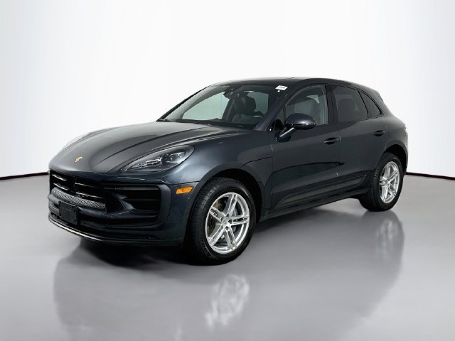 Used 2023 Porsche Macan w/ Premium Package Plus AWD/4WD image 4