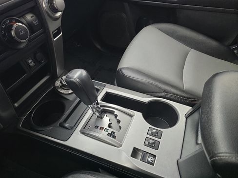 Used 2018 Toyota 4Runner SR5 Premium image 22