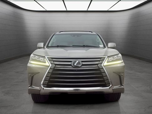 Used 2016 Lexus LX 570 4WD image 8