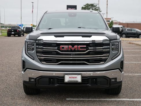 Used 2024 GMC Sierra 1500 SLT w/ SLT Premium Plus Package AWD/4WD image 4