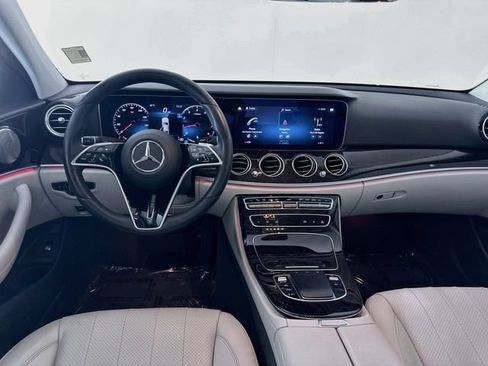 Certified 2022 Mercedes-Benz E 350 4MATIC Sedan image 23