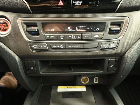Used 2023 Honda Passport TrailSport image 17