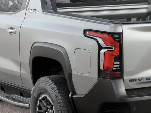 New 2026 Chevrolet Silverado EV Trail Boss AWD/4WD image 5