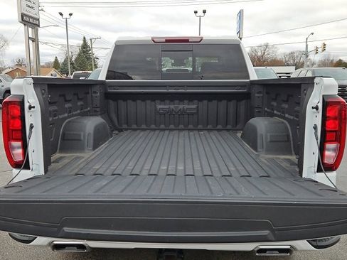 Used 2025 GMC Sierra 1500 Elevation w/ Preferred Package image 10