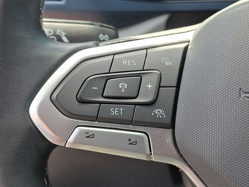 Used 2023 Volkswagen Taos SE AWD/4WD image 23