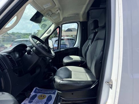 Used 2023 RAM ProMaster 2500 FWD image 13