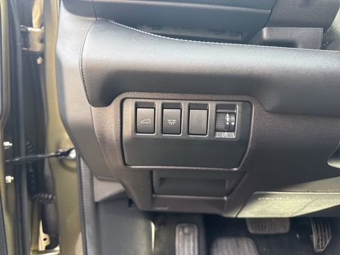 Used 2023 Subaru Ascent Limited image 15