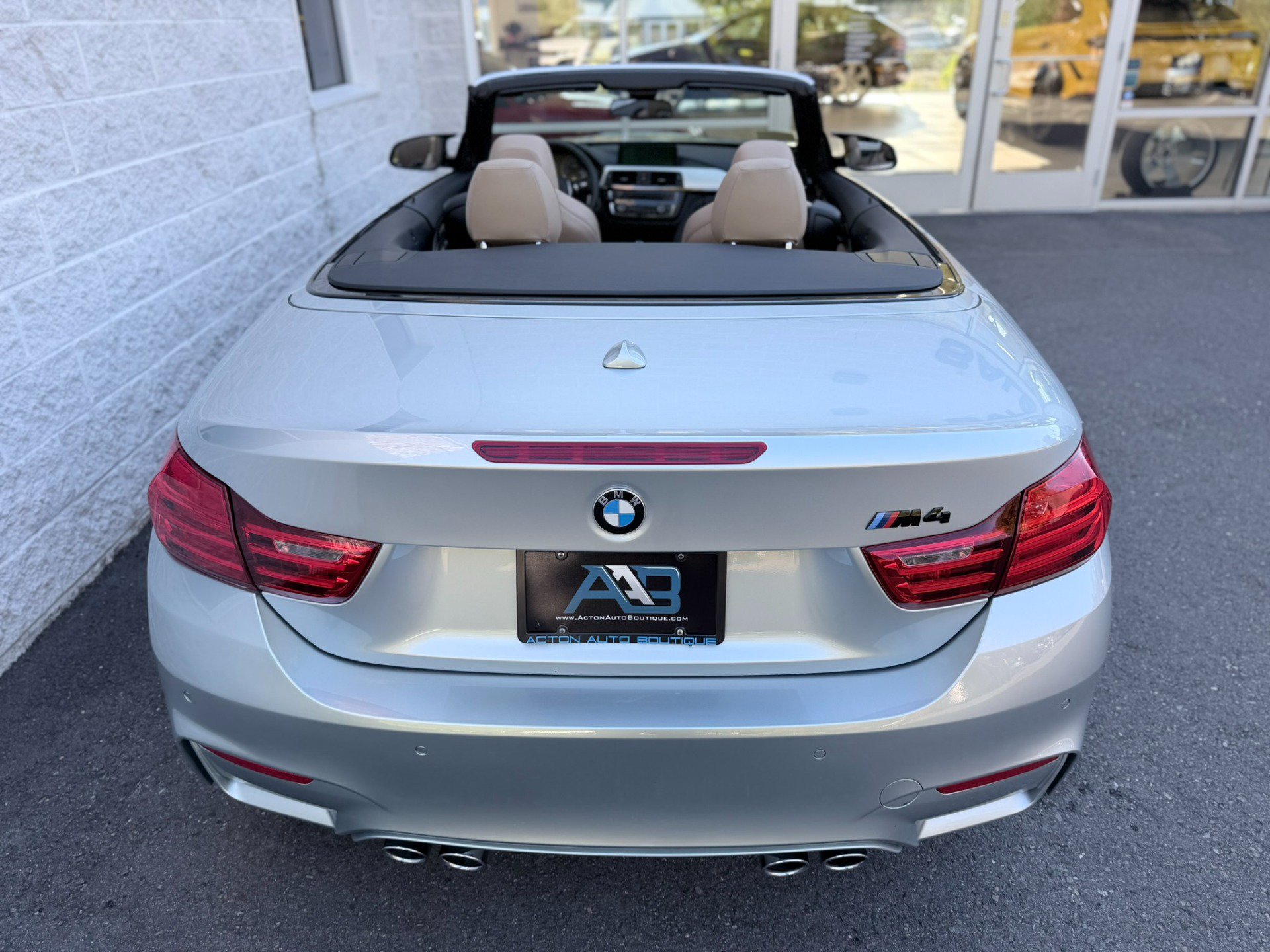 Used 2015 BMW M4 Convertible RWD image 33